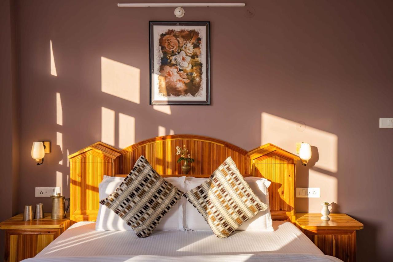 Zostel Homes Kotkhai Шимла Экстерьер фото