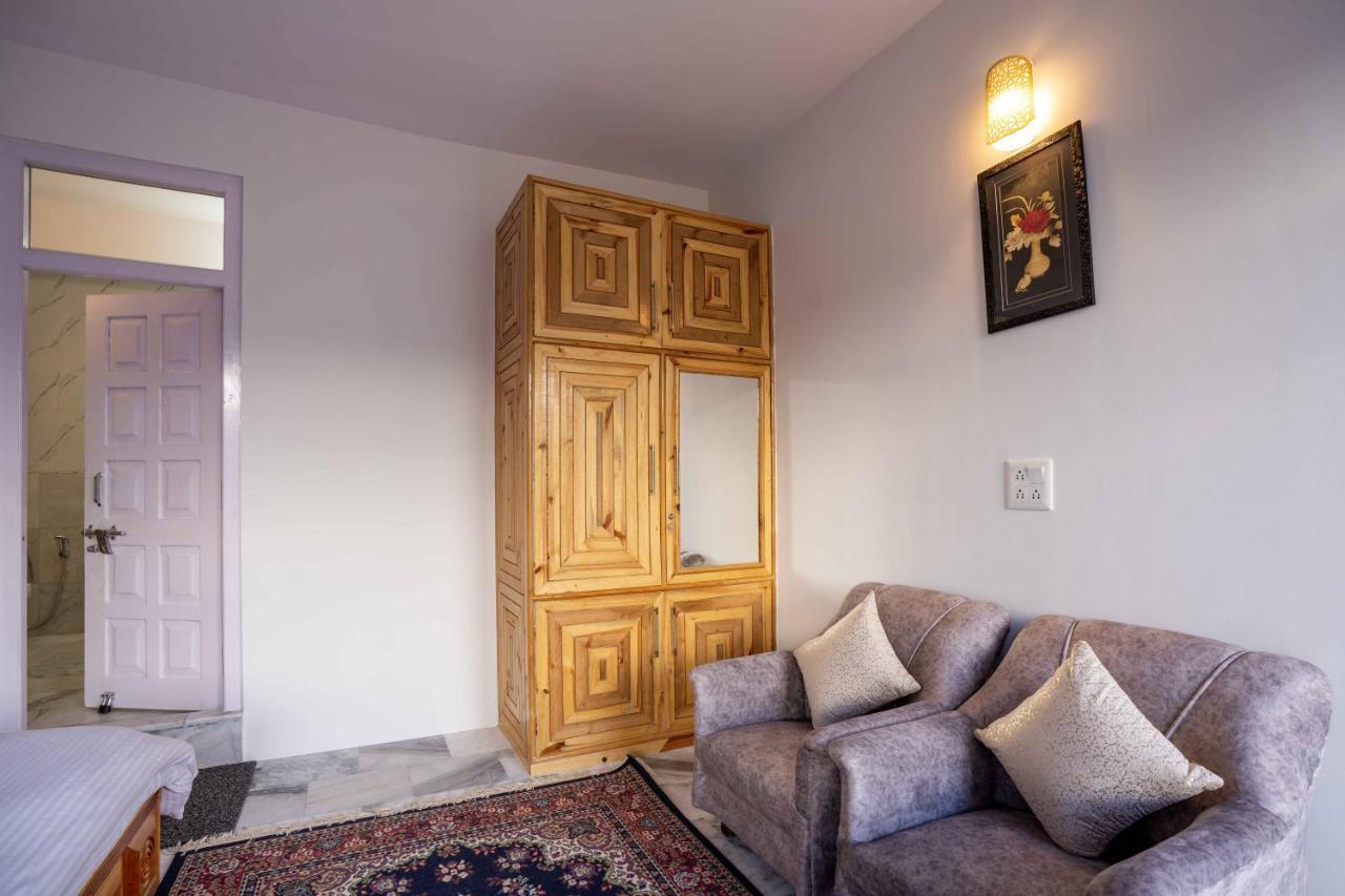Zostel Homes Kotkhai Шимла Экстерьер фото