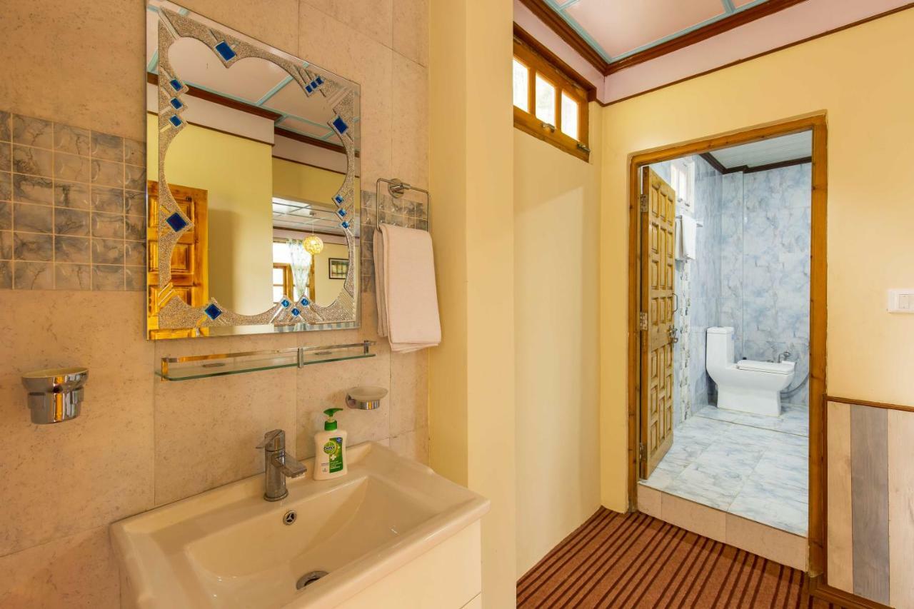 Zostel Homes Kotkhai Шимла Экстерьер фото