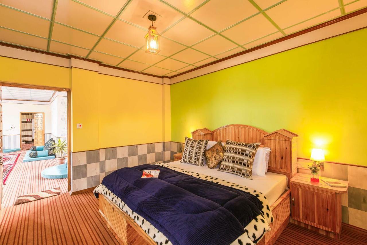 Zostel Homes Kotkhai Шимла Экстерьер фото